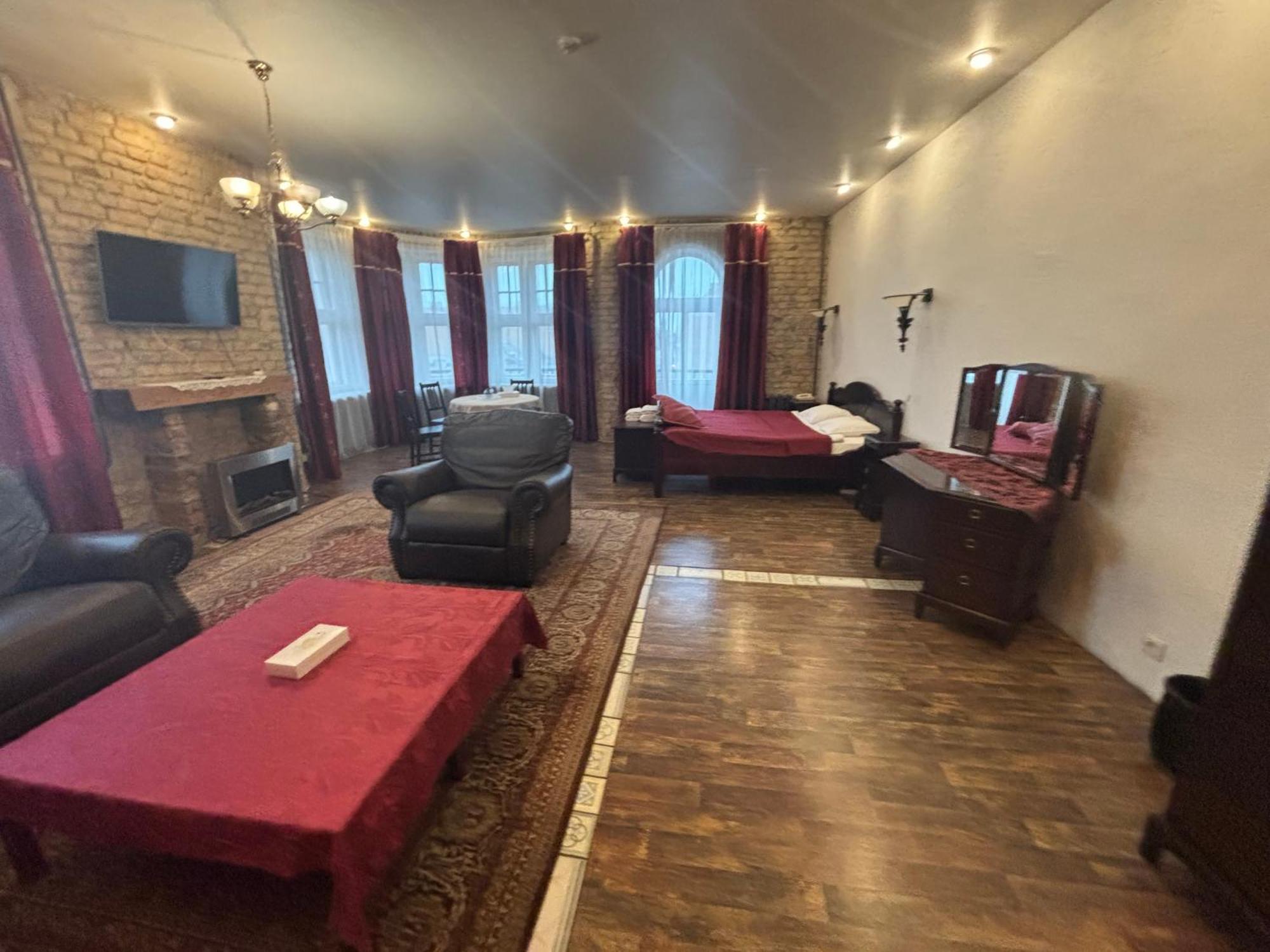 Hotel Viktorija 3*